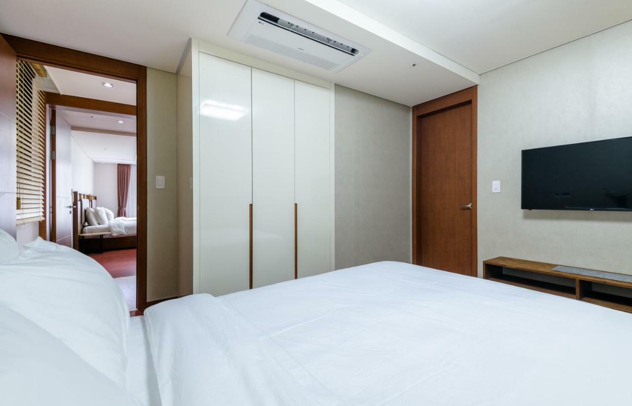 Resort Seaside Arden Seogwipo